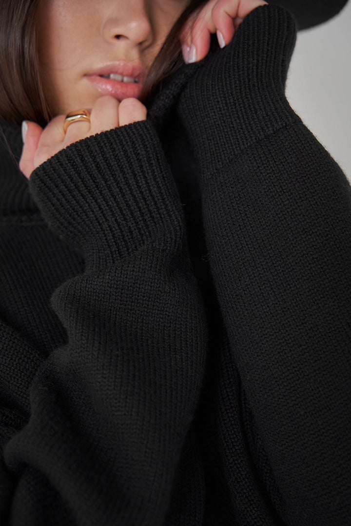 Alanna - Übergroße Strickbluse mit hohem Kragen Chaleur