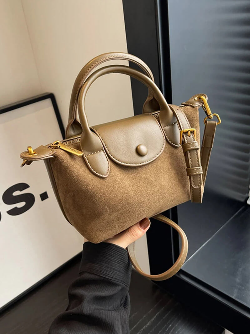Es ist eine Mini-Handtasche