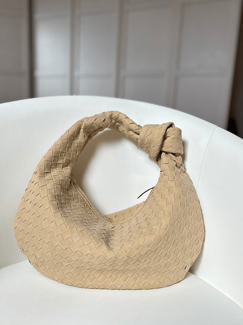 Mittelgroße Wildleder-Tasche