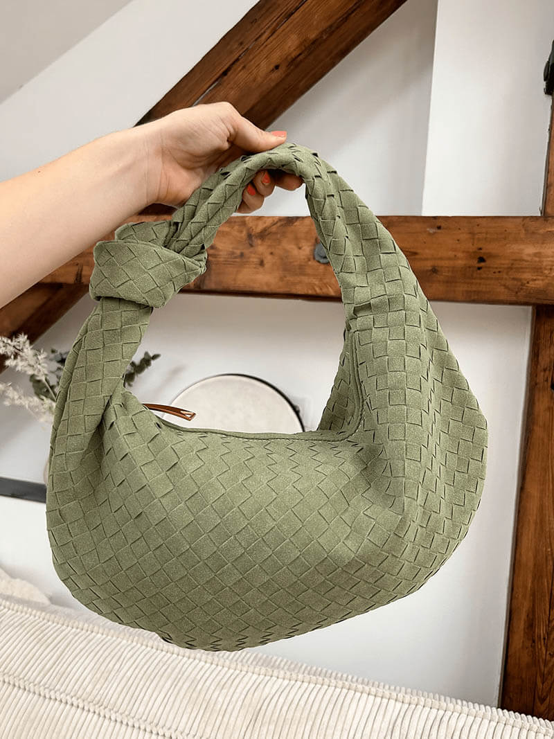 Mittelgroße Wildleder-Tasche