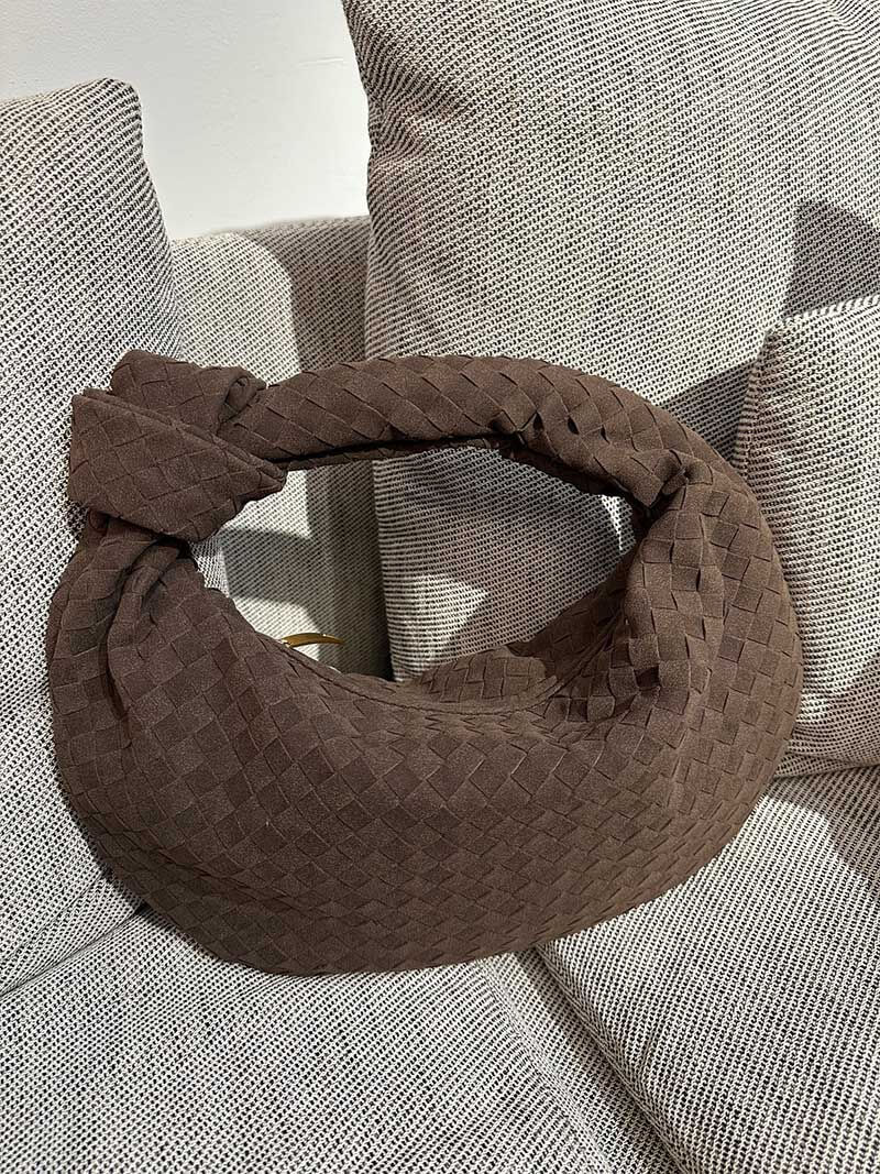 Mittelgroße Wildleder-Tasche